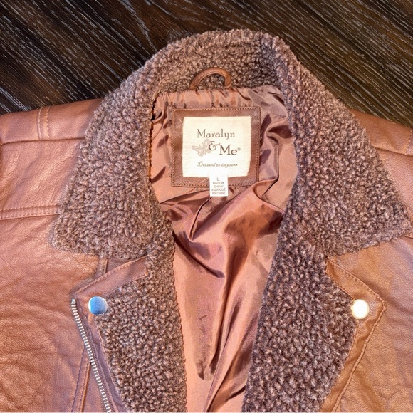 Maralyn & Me Brown Aviator Moto Jacket Faux Leather Shearling Sz Large - Picture 11 of 13